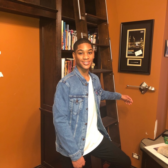 Meet your Posher, Dennis - Picture 1 of 1